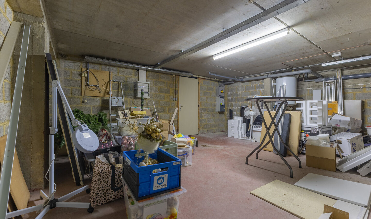 Rez commercial &agrave; vendre &agrave; Halle