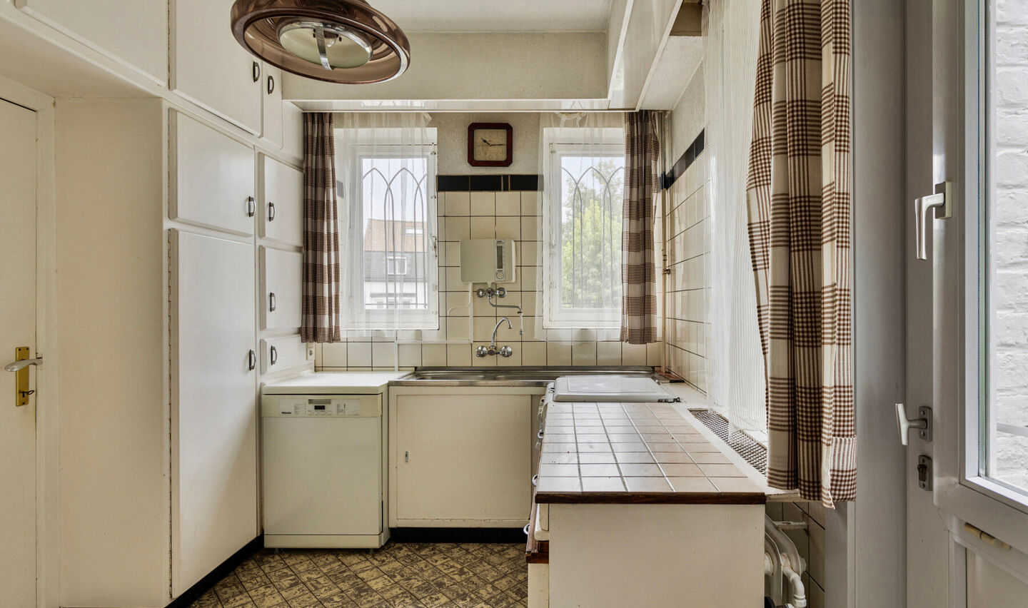 Villa te koop in Sint-Pieters-Leeuw