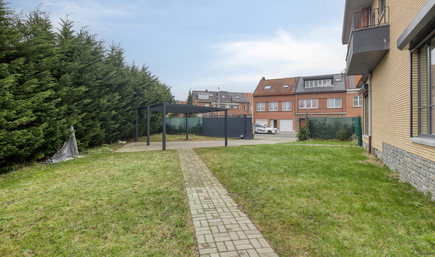 Villa te koop in Sint-Pieters-Leeuw