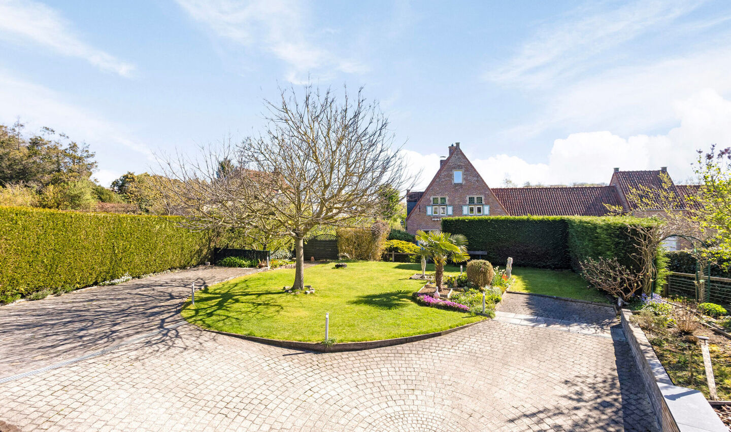 Villa te koop in Sint-Pieters-Leeuw