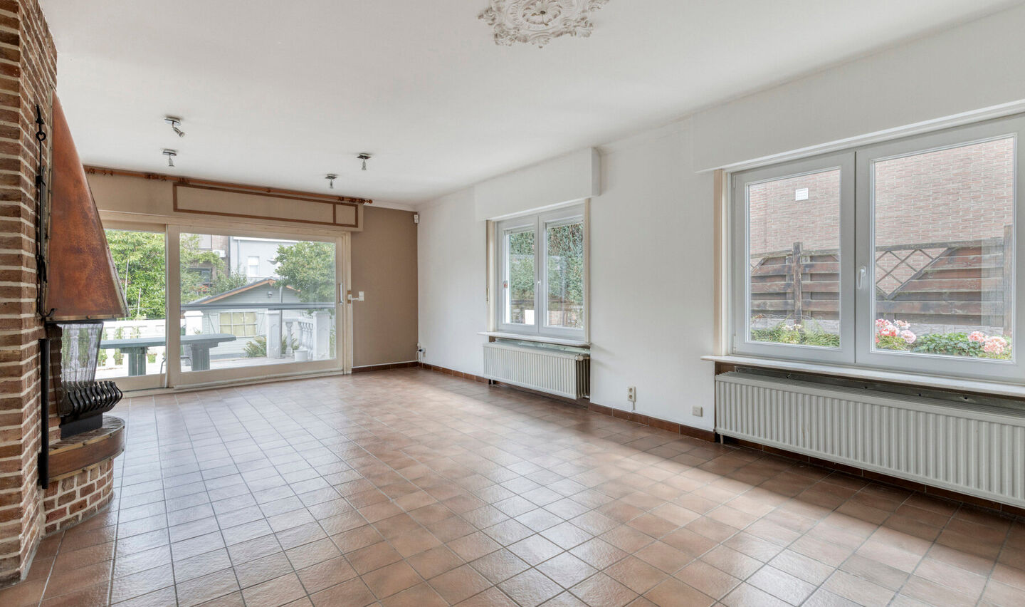 Villa te koop in Sint-Pieters-Leeuw