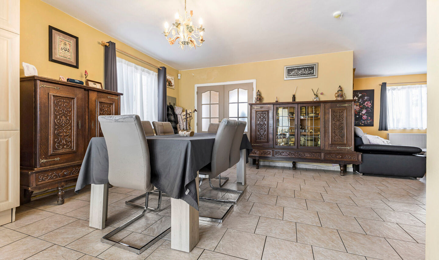 Villa te koop in Sint-Pieters-Leeuw