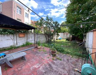 Appartementsgebouw te koop in Vorst