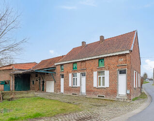 Boerderij te koop in Sint-Pieters-Leeuw