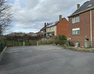 Buitenstaanplaats te huur in Sint-Pieters-Leeuw