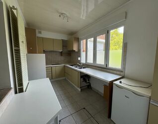Bureaux &agrave; vendre &agrave; Sint-Pieters-Leeuw