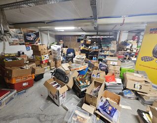 Garage + berging te koop in Sint-Pieters-Leeuw