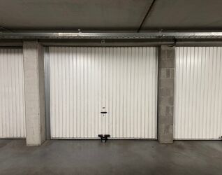 Garage (ferme) à vendre à Sint-Jans-Molenbeek