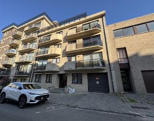 Garage (ferme) à vendre à Sint-Jans-Molenbeek