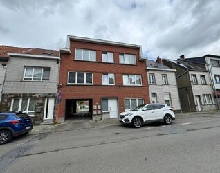 Garage (ferme) &agrave; vendre &agrave; Sint-Pieters-Leeuw