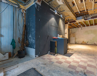 Gebouw voor gemengd gebruik te koop in Halle