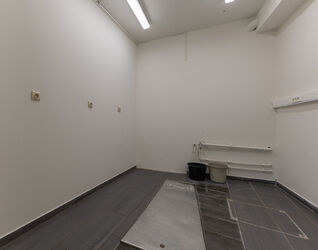 Gebouw voor gemengd gebruik te koop in Halle