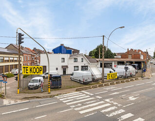 Gebouw voor gemengd gebruik te koop in Leeuw-Saint-Pierre