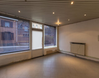 Gebouw voor gemengd gebruik te koop in Sint-Genesius-Rode