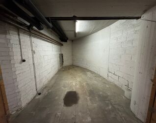 Gesloten garagebox te koop in Anderlecht