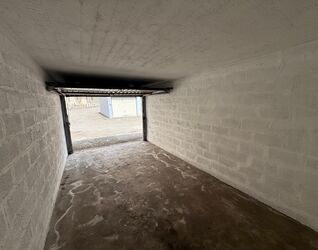 Gesloten garagebox te koop in Vorst