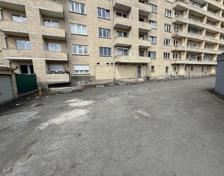 Gesloten garagebox te koop in Vorst