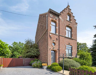 Herenhuis te koop in Sint-Pieters-Leeuw