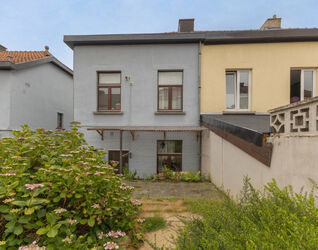 Huis te koop in Sint-Pieters-Leeuw