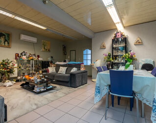 Immeuble mixte &agrave; vendre &agrave; Anderlecht