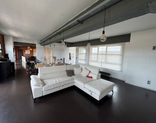 Loft &agrave; louer &agrave; Sint-Pieters-Leeuw