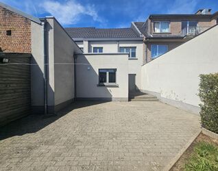 Maison &agrave; louer &agrave; Sint-Pieters-Leeuw Vlezenbeek