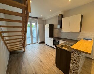 Maison unifamiliale à louer à Halle