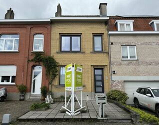 Maison unifamiliale à vendre à Sint-Pieters-Leeuw