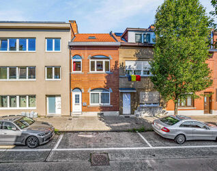 Maison unifamiliale &agrave; vendre &agrave; Sint-Pieters-Leeuw