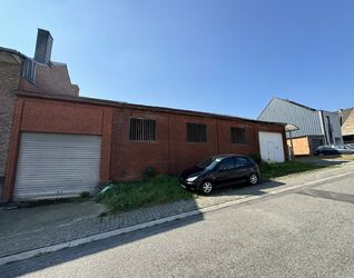 Opslagplaats te koop in Halle