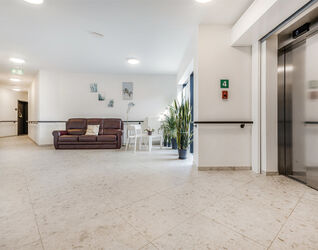 Service flats &agrave; vendre &agrave; Halle