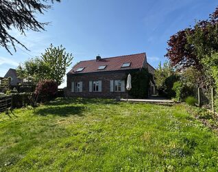 Villa te huur in Sint-Pieters-Leeuw